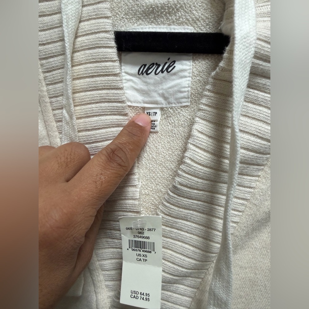 Aerie Womens XS Pullover Hoodie Sweatshirt Casual Lounge V-Neck Cream NWT - Picture 2 of 10